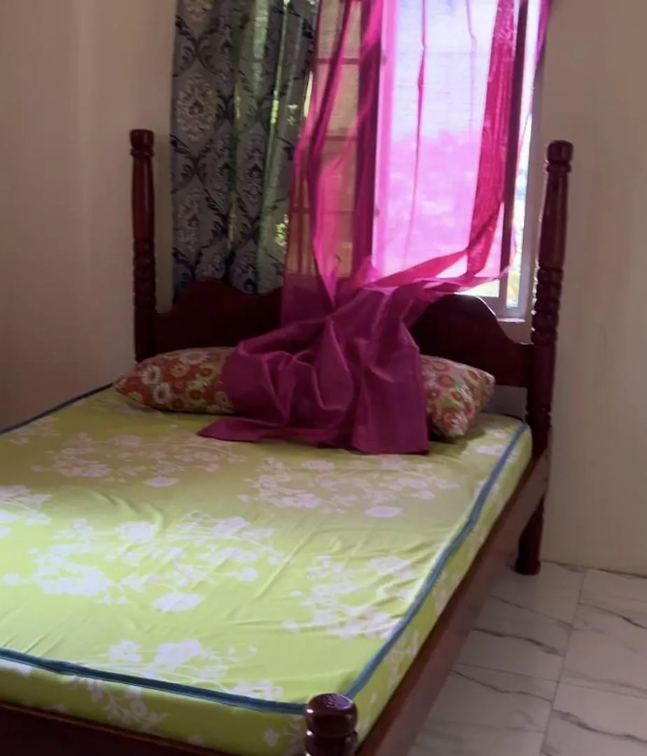 Illustrious Apartment Arnos Vale Saint Vincent and the Grenadines